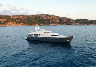 Dream yacht charter Cyrus Yachts Motor Yacht
                                    