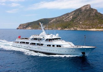 Mirage Yacht Charter in Mediterranean