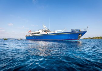 Chantella yacht charter Chantier Naval d'Antibes Motor Yacht
                                    