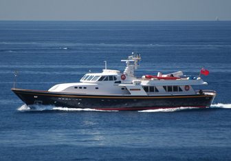 Spirit of MK Yacht Charter in Amalfi Coast
