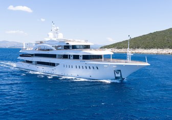 Aeterna Yacht Charter in Brac
