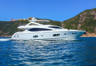 Shine R yacht charter Sunseeker Motor Yacht
                                    