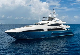 Natural 9 Yacht Charter in North America