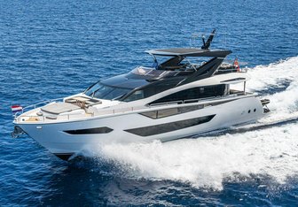 Junior yacht charter Sunseeker Motor Yacht
                                    