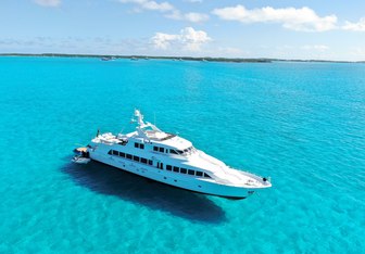 Too Shallow Yacht Charter in Berry Islands