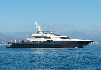 Renegade Yacht Charter in Eze