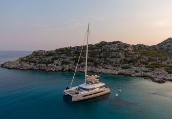 Serenissima III Yacht Charter in Cyclades Islands