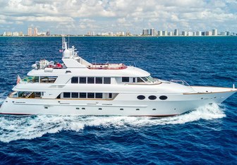 Relentless Yacht Charter in Bahamas