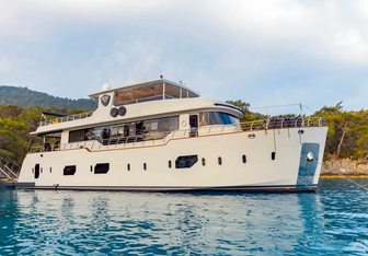 Simay M Yacht Charter in Mediterranean