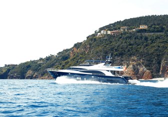 Lady Amanda Yacht Charter in Corsica