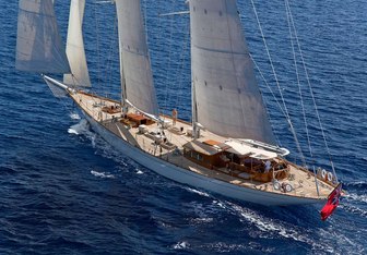 Gweilo Yacht Charter in Mediterranean