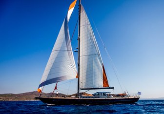 Afaet Yacht Charter in Cyclades Islands
