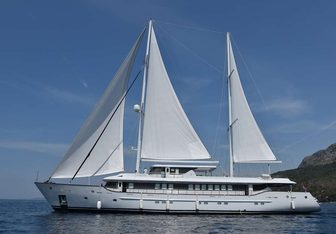 Omnia Yacht Charter in Croatia