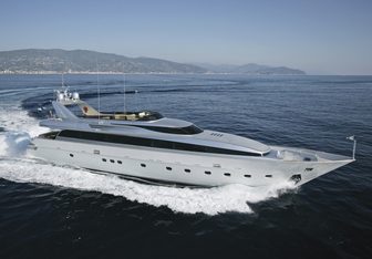 Be Cool² Yacht Charter in Antibes