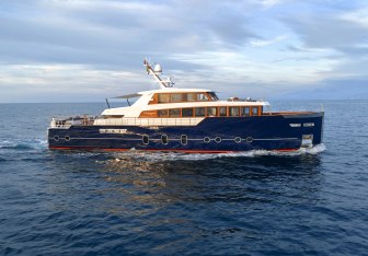 The Gentleman yacht charter Picchiotti Motor Yacht
