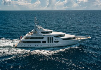 Acta Yacht Charter in Bahamas