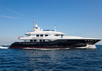 Holiday Yacht Charter in French Riviera