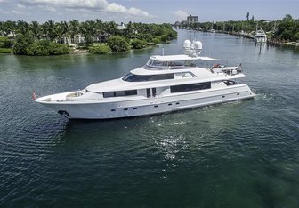 Something Southern yacht charter Westport Yachts Motor Yacht
                                    