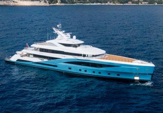 Amalya Yacht Charter in Corsica