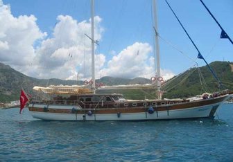 Arielle I Yacht Charter in East Mediterranean