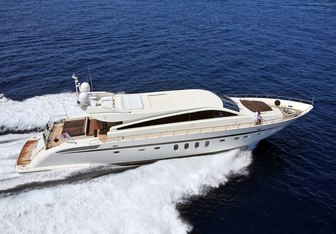 Eclat Yacht Charter in French Riviera