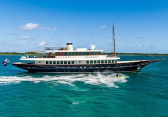 Clarity Yacht Charter in Bahamas