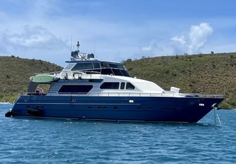 Qara yacht charter Horizon Motor Yacht
                                    