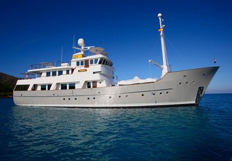 Zeepaard Yacht Charter in Antigua