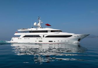 Emotion² Yacht Charter in Cyclades Islands