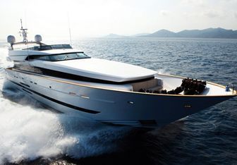 Nino Yacht Charter in Crete