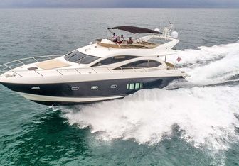 Twins yacht charter Sunseeker Motor Yacht
                                    
