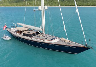 Abundance Yacht Charter in Greater Antilles