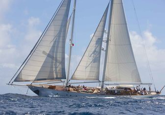 Gloria Yacht Charter in Mediterranean