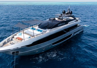 Dark Horse yacht charter Riva Motor Yacht
                                    