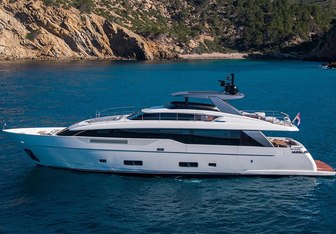 Seven Yacht Charter in Formentera