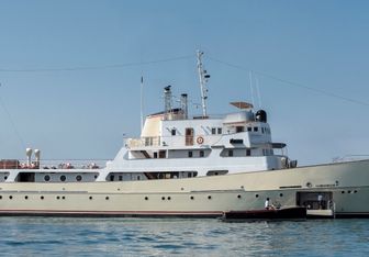 North Sea yacht charter Bulyard Motor Yacht
                                    