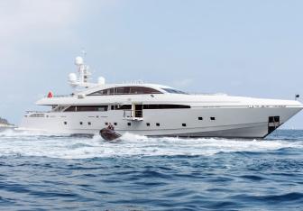 Bon Vivant Yacht Charter in Antibes