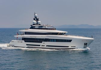 Song of Songs Yacht Charter in Singapore