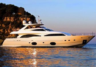 Casta Diva Yacht Charter in Lérins Islands