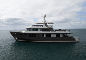 Akiko Yacht Charter in South Pacific