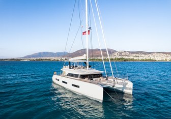 White Caps Yacht Charter in Crete