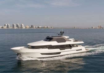 50 FIFTY Yacht Charter in Florida