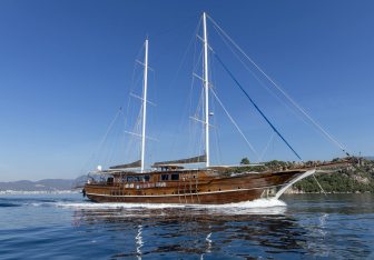 Oxyzen Yacht Charter in Istanbul
