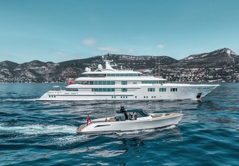 Lady E Yacht Charter in St Barts