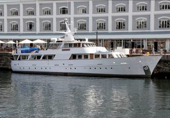 Kiara yacht charter Secni Motor Yacht
                                    