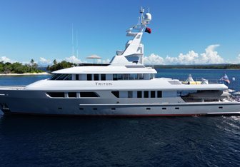 Triton Yacht Charter in Central America