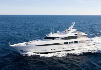 La Tania Yacht Charter in Italy