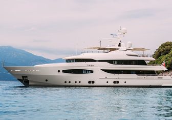 Tirea Yacht Charter in East Coast Italy