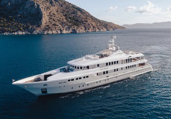 OCeanos Yacht Charter in Mediterranean