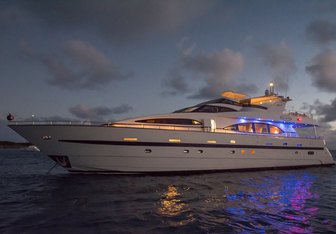 Endless Sun Yacht Charter in Bahamas